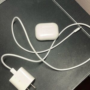 NEW AIRPOD 2nd GENERATION 🔥🔥 COMES WITH CHARGER!!